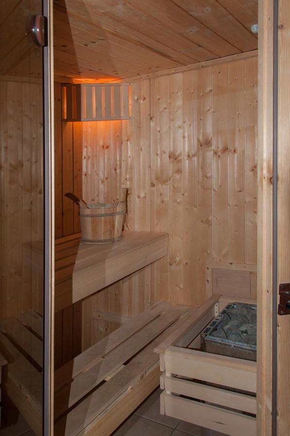 Ferienhaus Plau Am See, Direkt Am Wasser Ngoại thất bức ảnh
